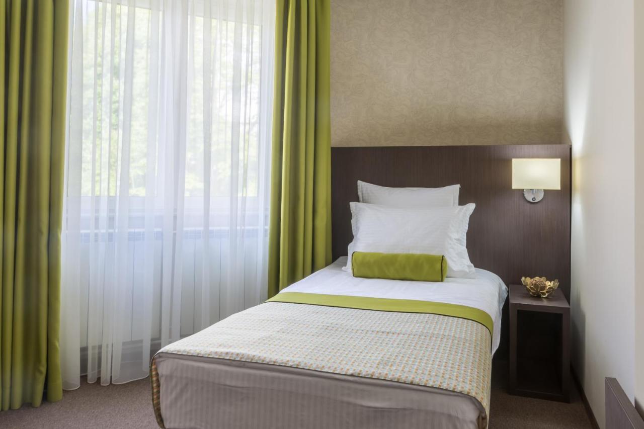 Hotel Alex Galaţi Buitenkant foto