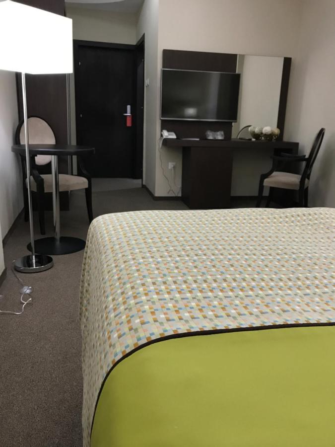 Hotel Alex Galaţi Buitenkant foto